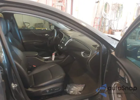 2016 Chevrolet Malibu Premier z USA, uszkodzony, nr VIN 1G1ZH5SX1GF335968